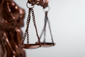 ¿Cómo presentar una demanda ante el tribunal?