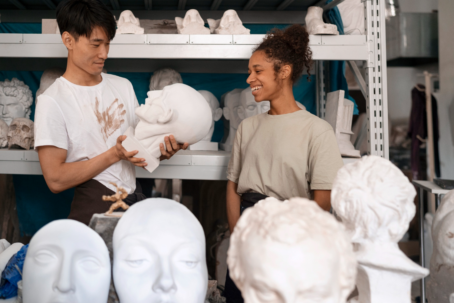 El valor de las esculturas hechas a mano en la decoración actual